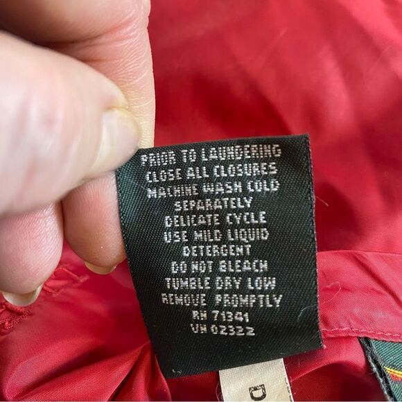 L.L. Bean Reversible Down Filled Puffer Vest Red/Black Size Small - Picture 5 of 15
